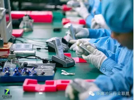 中國制造2025”戰(zhàn)略：中國制造業(yè)如何走出困境？(圖1)
